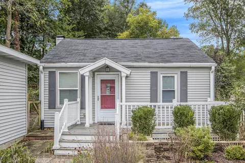 3720 Ash St, Kalamazoo, MI 49001