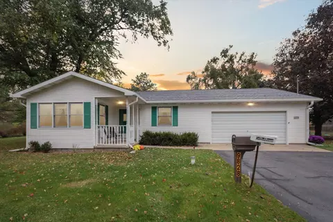 9828 Case Rd, Brooklyn, MI 49230