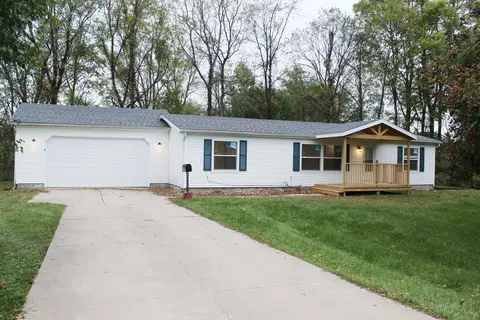 66678 Adams Rd, Cassopolis, MI 49031
