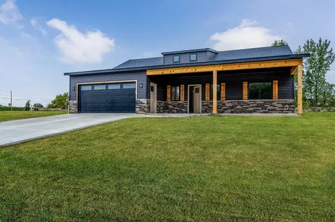 4066 Deja Dr, St. Joseph, MI 49085