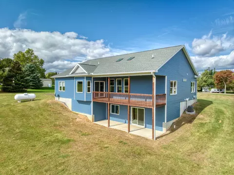 9817 Case Rd, Brooklyn, MI 49230 photo 2