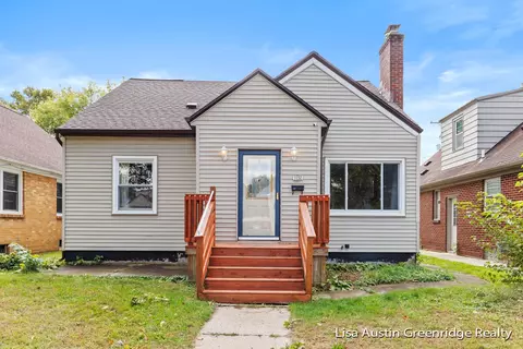 1152 California St NW, Grand Rapids, MI 49504
