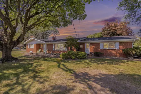 326 Pepperidge Ln, Battle Creek, MI 49015