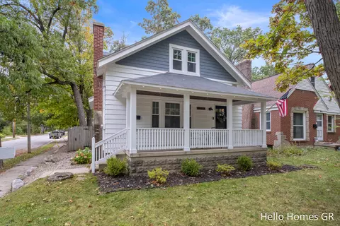 1003 Hoyt St SE, Grand Rapids, MI 49507