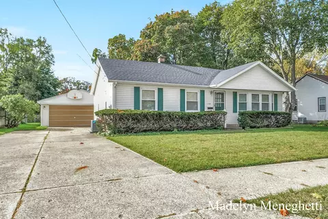 158 Leroy St SW, Wyoming, MI 49548