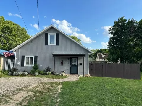 1526 E Cork St, Kalamazoo, MI 49001