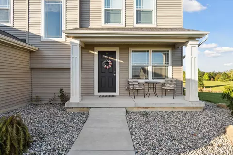 8046 Jordan Dr, Jackson, MI 49201 photo 2