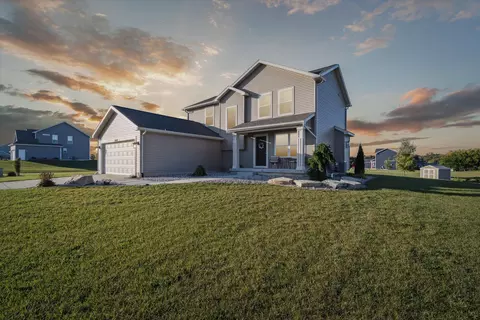 8046 Jordan Dr, Jackson, MI 49201