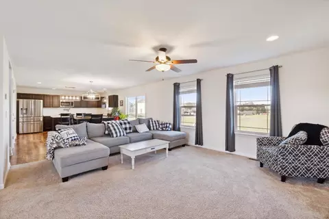 8046 Jordan Dr, Jackson, MI 49201 photo 5