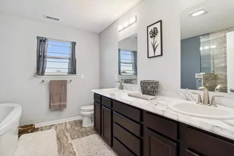 8046 Jordan Dr, Jackson, MI 49201 photo 25