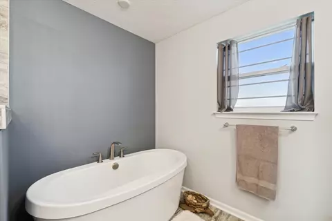 8046 Jordan Dr, Jackson, MI 49201 photo 23