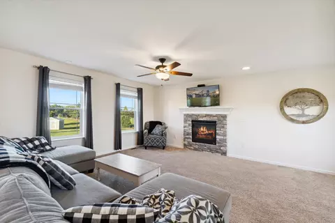 8046 Jordan Dr, Jackson, MI 49201 photo 6