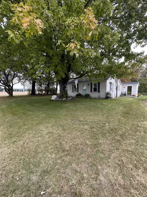 7751 Knowles Rd, Jerome, MI 49249