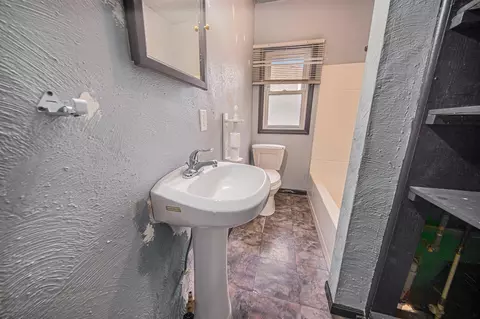 910 Seymour Ave, Jackson, MI 49202 photo 12