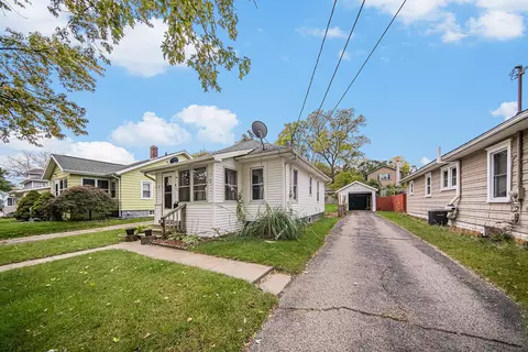 910 Seymour Ave, Jackson, MI 49202 photo 3