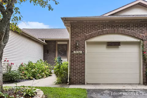 7136 Springtree Ln SW, Grand Rapids, MI 49548