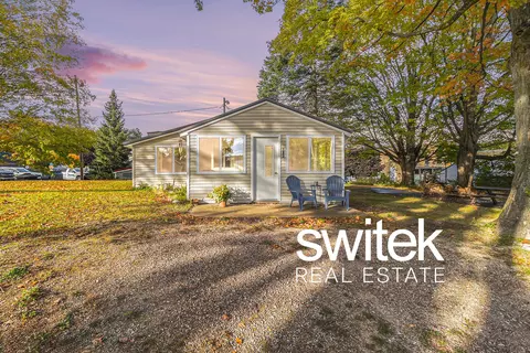 103 Morgan St, Fife Lake, MI 49633