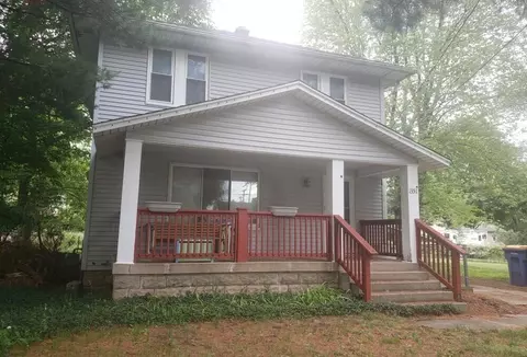 1351 Beechwood St NE, Grand Rapids, MI 49505