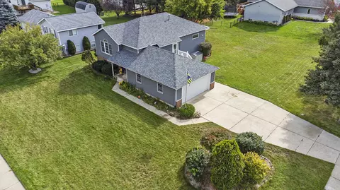 3596 Leonard St NW, Grand Rapids, MI 49534