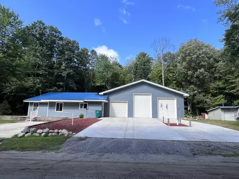 4803 Westwood Street Dr, Harrison, MI 48625