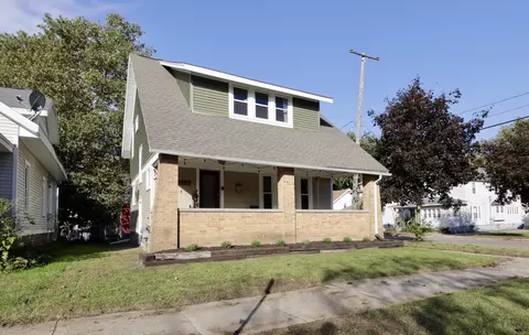 977 Powers Ave NW, Grand Rapids, MI 49504