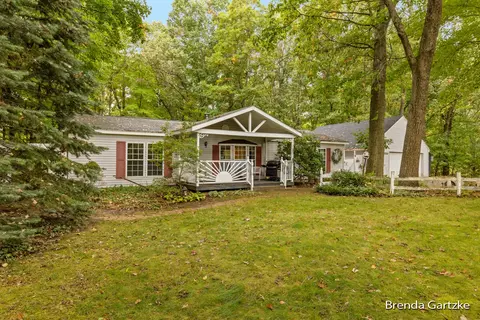 22781 W Wood Lake Rd, Pierson, MI 49339