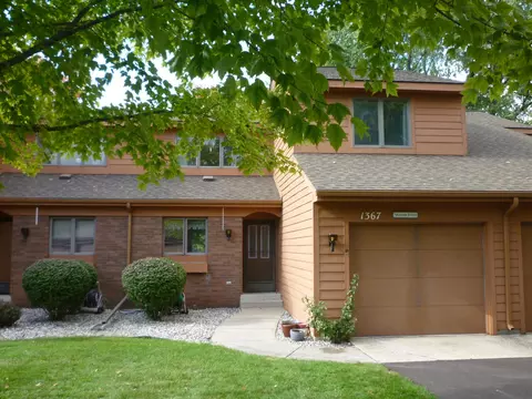 1367 Bent Tree Dr #9, Hudsonville, MI 49426