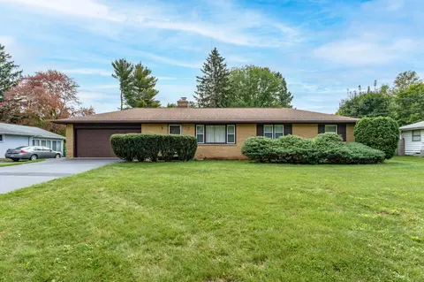 8332 Bluebird Ave, Richland, MI 49083
