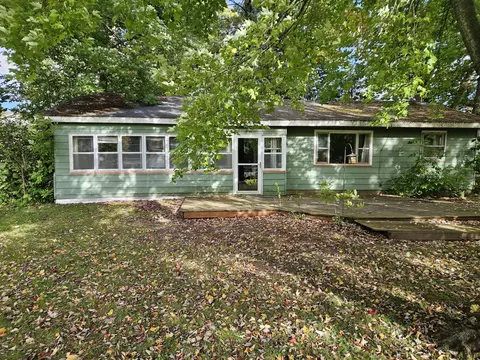 8777 Vanderstel Dr, Newaygo, MI 49337