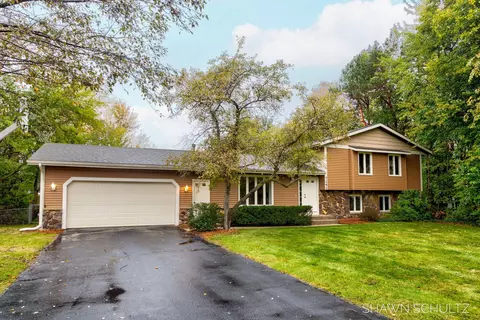 7141 Kevin Ct, Hudsonville, MI 49426