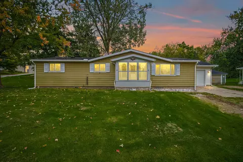 403 Railroad St, Reading, MI 49274 photo 2