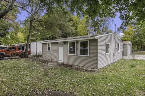 185 Kirkwood Ave, Springfield, MI 49037