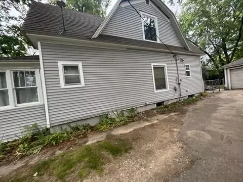 928 Pleasant St, Belding, MI 48809 photo 8
