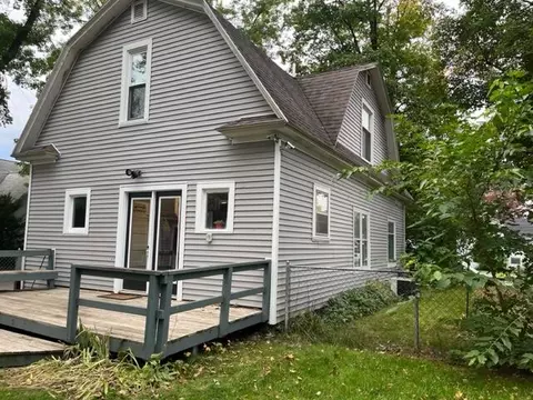 928 Pleasant St, Belding, MI 48809 photo 3