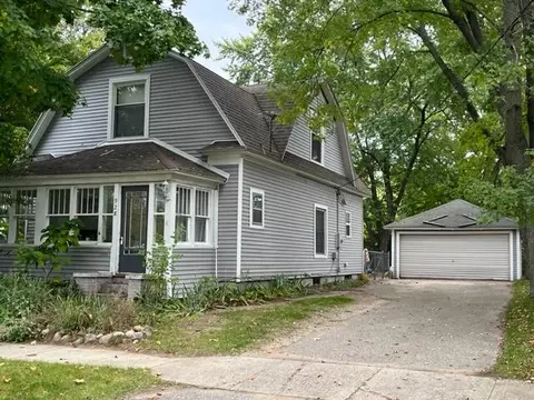 928 Pleasant St, Belding, MI 48809 photo 12