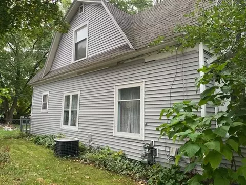 928 Pleasant St, Belding, MI 48809 photo 16
