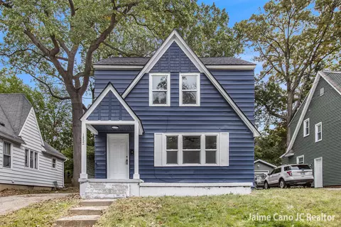 1852 Cornelius Ave SE, Grand Rapids, MI 49507