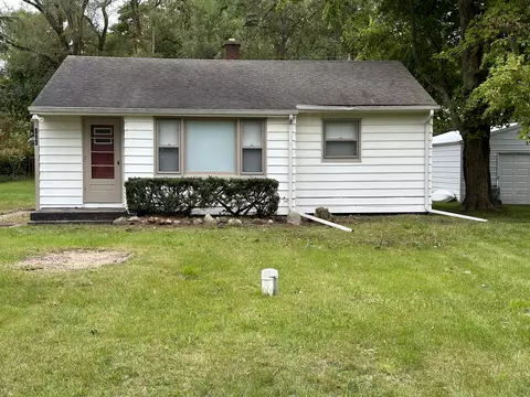 1988 Orchard Dr, Benton Harbor, MI 49022