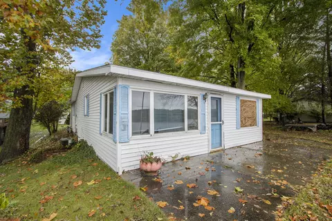 23401 River Run Rd, Mendon, MI 49072 photo 2