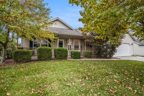 4750 Yellow Pine Ln, Kalamazoo, MI 49004