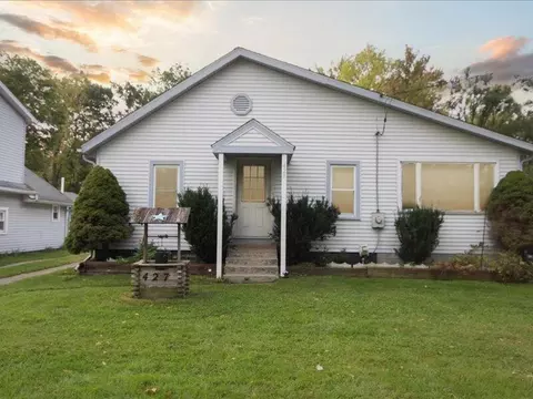 427 Broad St, Michigan Center, MI 49254