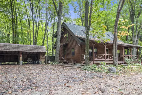 10240 N 2nd St, Otsego, MI 49078