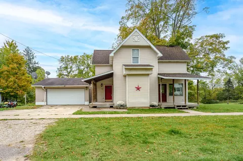 404 Walnut St, Bloomingdale, MI 49026