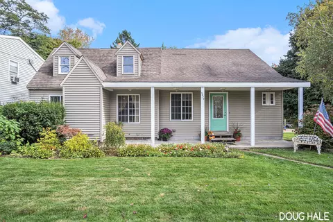 5070 Henry St, Norton Shores, MI 49441