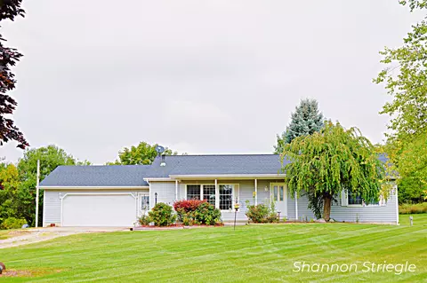 1710 W Sisson Rd, Freeport, MI 49325