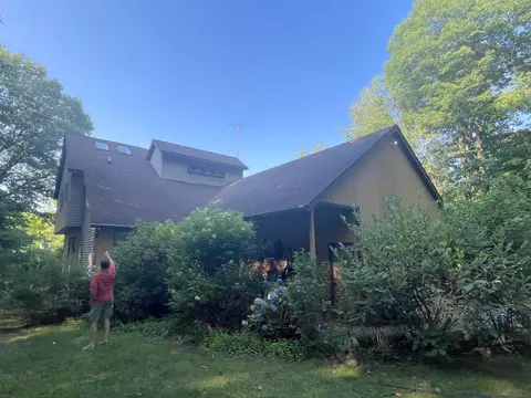 14239 Osner Dr, Grand Haven, MI 49417