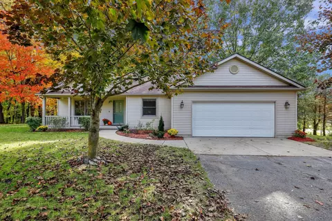 1795 Carol Ln, Dansville, MI 48819