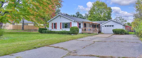 2995 S Meridian Rd, Jackson, MI 49203