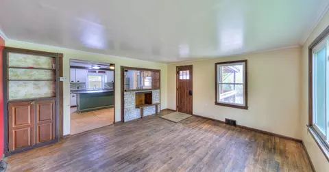 2995 S Meridian Rd, Jackson, MI 49203 photo 4