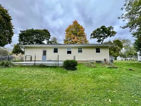 116 Lincoln St, Marshall, MI 49068 photo 2